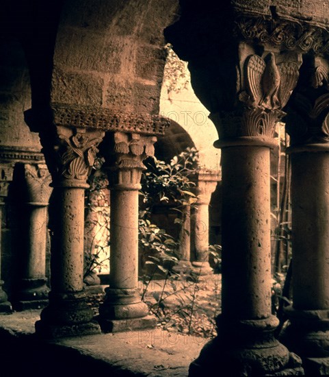 CLAUSTRO S XII
BAGES, MONASTERIO DE SAN BENITO
BARCELONA
This image is not downloadable. Contact us for the high res.