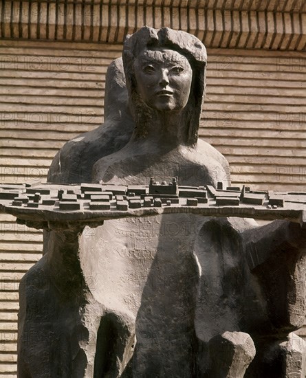 SERRANO
ESCULTURA-ANGEL DE LA GUARDA
ZARAGOZA, EXTERIOR
ZARAGOZA