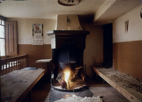 COCINA DE CASA PARTICULAR
RODA DE ISABENA, INTERIOR
HUESCA