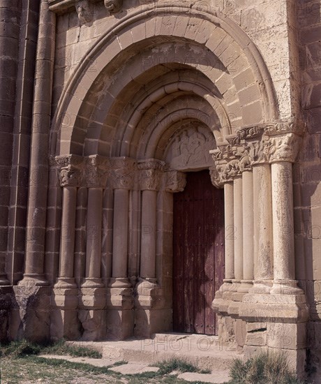 IGL DE SANTIAGO S XIII-TIMPANO DE LA EPIFANIA
AGUERO, EXTERIOR
HUESCA
