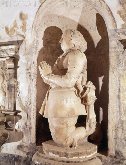 CAPILLA LASTANOSA-ESTATUA ORANTE
HUESCA, CATEDRAL
HUESCA