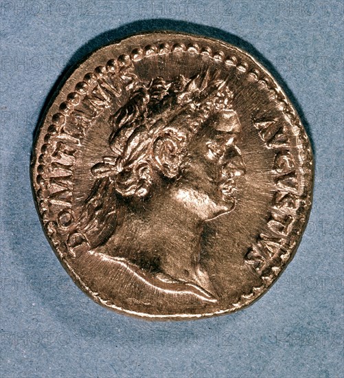 *MONEDA DE BRONCE DE DOMIZIANO (51-96)
ROMA, MUSEO NACIONAL ROMANO
ITALIA
This image is not downloadable. Contact us for the high res.
