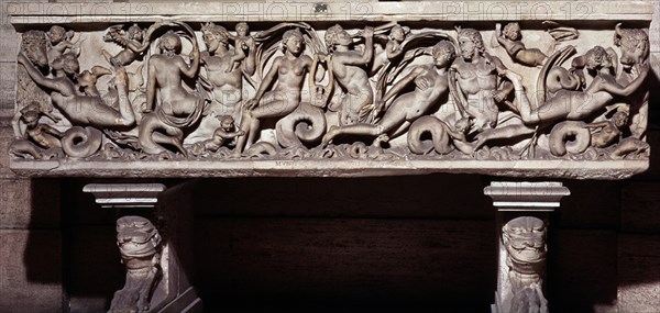 *CORTE DEL OCTOGONO (SARCOFAGO DEL TRITON Y NEREIDA)
VATICANO, MUSEO
VATICANO