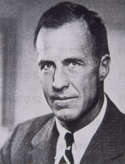 ED TOLAND-TESORERO DE LA UNITED FRUIT-DIMITE EN 1968 Y SE SUICIDO