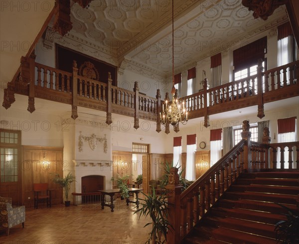 GONZALEZ RIANCHO/BRINGAS
INTERIOR-HALL PRINCIPAL-ESCALERA Y VISTA DE LA 2ªPLANTA
SANTANDER, PALACIO DE LA MAGDALENA
CANTABRIA
This image is not downloadable. Contact us for the high res.