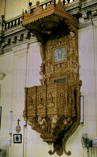 INTERIOR-PULPITO
GOA, BASILICA BOM JESUS
INDIA