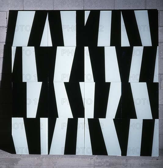PEREZZAN JAVIER
PINTURA-SIN TITULO-1993-MIXTA SOBRE CRISTAL-192X190
CORUÑA, COLECCION UNION FENOSA
CORUÑA