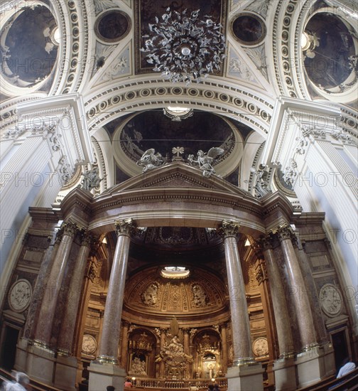 RODRIGUEZ VENTURA 1717/1785
INTERIOR-STA CAPILLA,COLUMNAS CORINTIAS SUJETAN BOVEDAS ELIPTICAS
ZARAGOZA, BASILICA DEL PILAR
ZARAGOZA