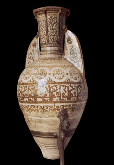 VASO DEL SALAR-S XIV-CERAMICA NAZARI-LLAMADO JARRON DE LA ALHAMBRA
SAN PETESBURGO, MUSEO ERMITAGE
RUSIA