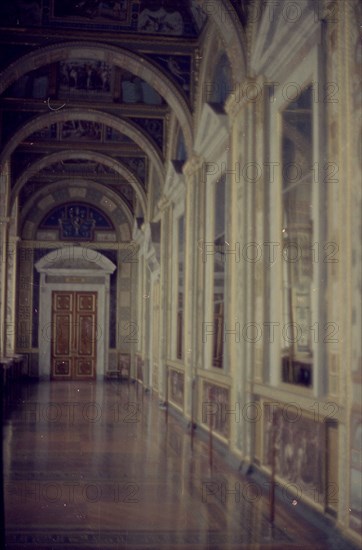 INTERIOR
SAN PETESBURGO, MUSEO ERMITAGE
RUSIA
This image is not downloadable. Contact us for the high res.