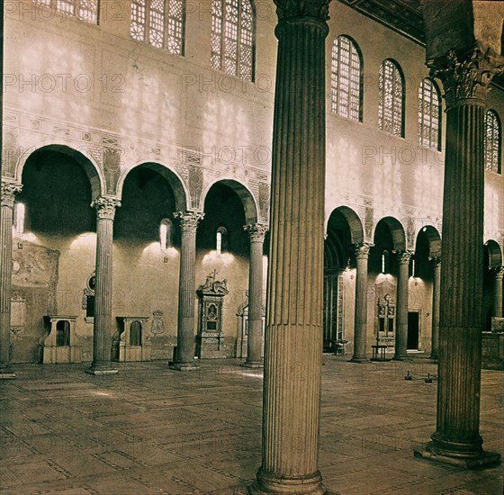 R-INTERIOR
ROMA, BASILICA SANTA SABINA
ITALIA

This image is not downloadable. Contact us for the high res.