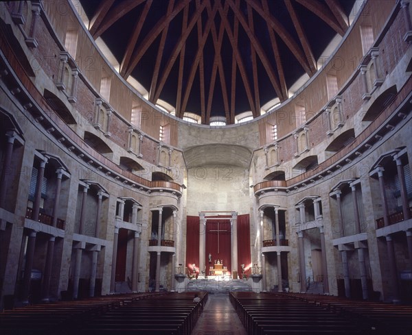 MOYA LUIS
INTERIOR DE LA IGLESIA
GIJON, UNIVERSIDAD LABORAL
ASTURIAS