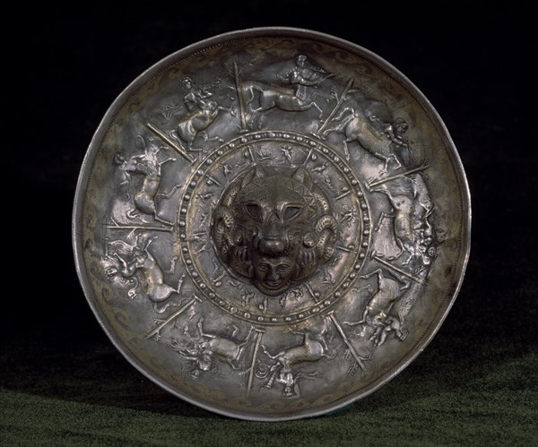 PATERA PLATA DORADA-PROC SANTISTEBAN DEL PORT(JAEN)-TES PEROTITO
MADRID, MUSEO ARQUEOLOGICO NACIONAL
MADRID