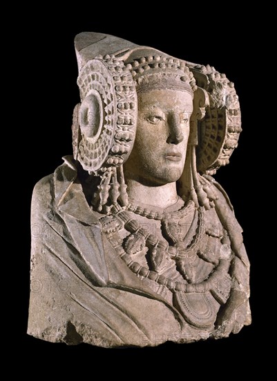 DAMA DE ELCHE-ALICANTE-ESCULTURA IBERICA S IV-DESCUBIERTA EN 1897
MADRID, MUSEO ARQUEOLOGICO NACIONAL
MADRID