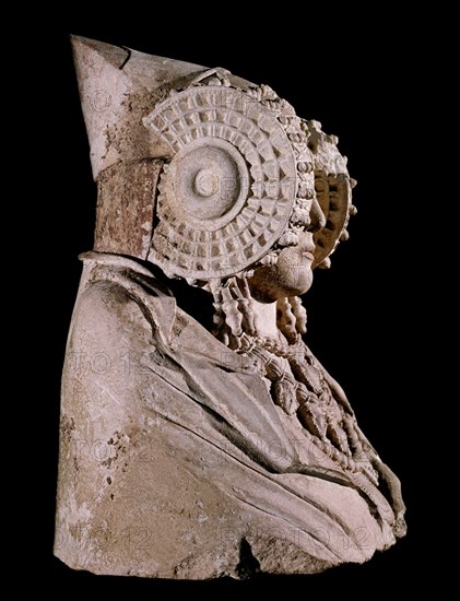 DAMA DE ELCHE-ALICANTE-ESCULTURA IBERICA S IV- VISTA DE PERFIL- DESCUBIERTA EN 1897
MADRID, MUSEO ARQUEOLOGICO NACIONAL
MADRID