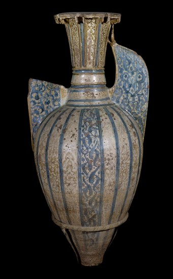VASO DE HORNOS(JAEN)-S XV-CERAMICA NAZARI-LLAMADO JARRON DE LA ALHAMBRA
MADRID, MUSEO ARQUEOLOGICO NACIONAL
MADRID