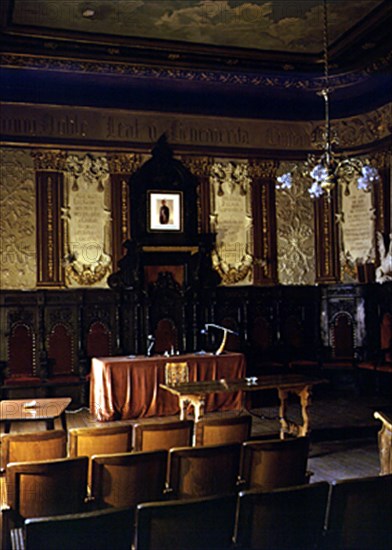 SALON DE SESIONES
ASTORGA, AYUNTAMIENTO
LEON

This image is not downloadable. Contact us for the high res.