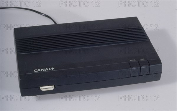 DESCODIFICADOR DE CANAL + ADAPTADOR MULTIMEDIA INTERACTIVO (AMMI)