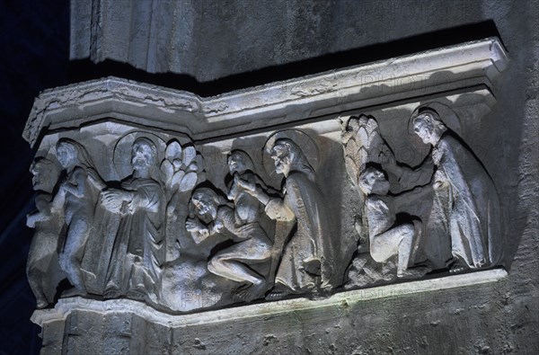 RELIEVE DE UN CAPITEL-LA CREACION ADAN Y EVA
SANTES CREUS, MONASTERIO SANTES CREUS
TARRAGONA