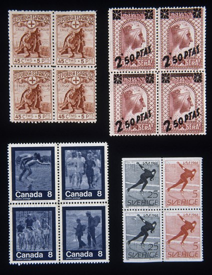 BLOQUES DE CUATRO SELLOS DE ESPANA Y CANADA
This image is not downloadable. Contact us for the high res.