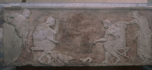 BAJORRELIEVE DE UNA ESTATUA 500 A JC
ATENAS, MUSEO NACIONAL ESCULTURA
GRECIA