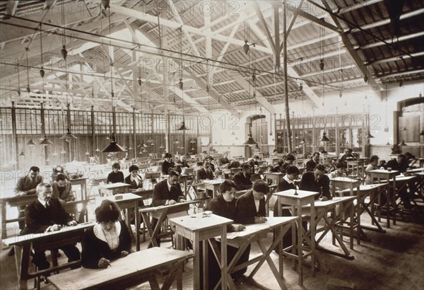 ESCUELA INDUSTRIAL DE DIBUJO
BARCELONA, ESCUELA DE OFICIOS
BARCELONA
This image is not downloadable. Contact us for the high res.