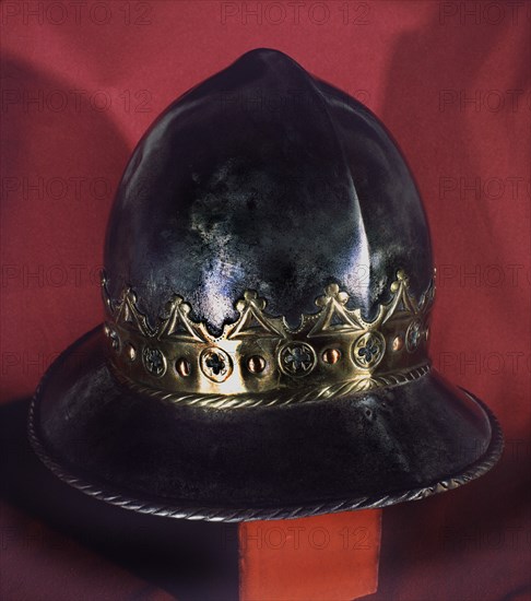 CAPACETE DEL REY CATOLICO
MADRID, COLECCION PARTICULAR
MADRID