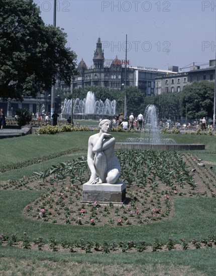 CLARA JOSEP 1878/1958
PLAZA DE CATALUNA - LA DIOSA
BARCELONA, EXTERIOR
BARCELONA

This image is not downloadable. Contact us for the high res.