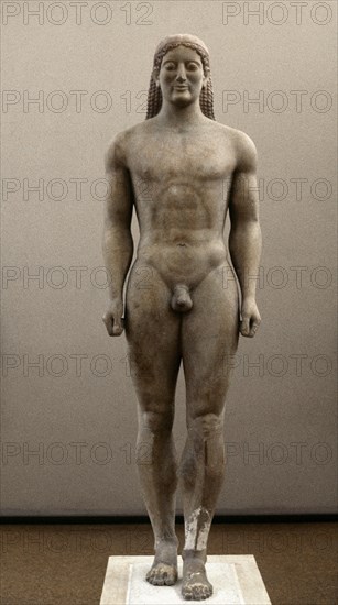 Détail d'une statue d'un kouros