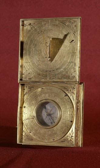 ESTUCHE NAUTICO DE FELIPE II-BRUJULA
MADRID, MUSEO NAVAL
MADRID