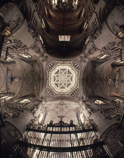VALLEJO JUAN
INTERIOR DEL CIMBORRIO - CERRAMIENTO S XVI
BURGOS, CATEDRAL-INTERIOR
BURGOS