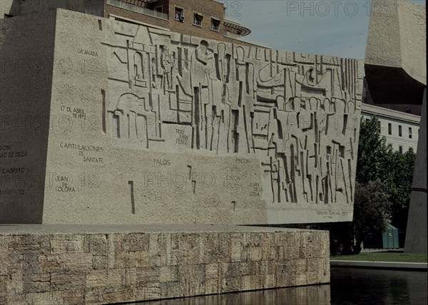 VAQUERO PALACIOS/VAQUERO TURCIOS
MONUMENTO AL DESCUBRIMIENTO DE AMERICA EN LOS JARDINES DEL DESCUBRIMIENTO-PLAZA DE COLON-1977
MADRID, EXTERIOR
MADRID