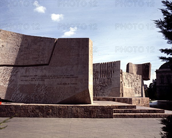 VAQUERO PALACIOS/VAQUERO TURCIOS
MONUMENTO AL DESCUBRIMIENTO DE AMERICA EN LOS JARDINES DEL DESCUBRIMIENTO-PLAZA DE COLON-1977
MADRID, EXTERIOR
MADRID