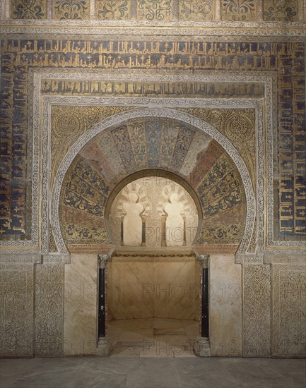 MIHRAB - APLIACION DE AL-HAKAM II 962/996
CORDOBA, MEZQUITA
CORDOBA