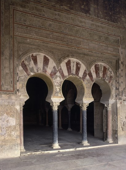 CASA REAL-ARQUERIAS DEL PORTICO DE ENTRADA AL SALON REAL-S X
PROVINCIA, MEDINA AZAHARA
CORDOBA

This image is not downloadable. Contact us for the high res.