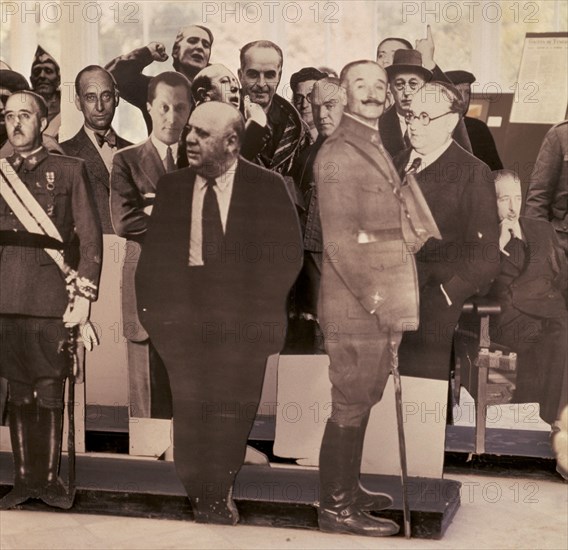 Group of Politicians including Franco and Primo de Rivera