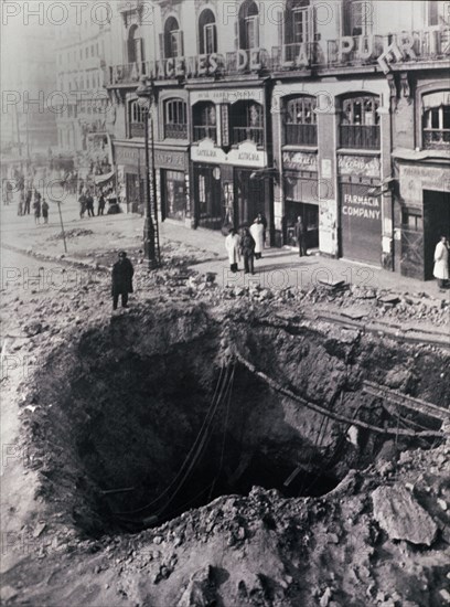 The Puerta del Sol during the 1936 Civil War