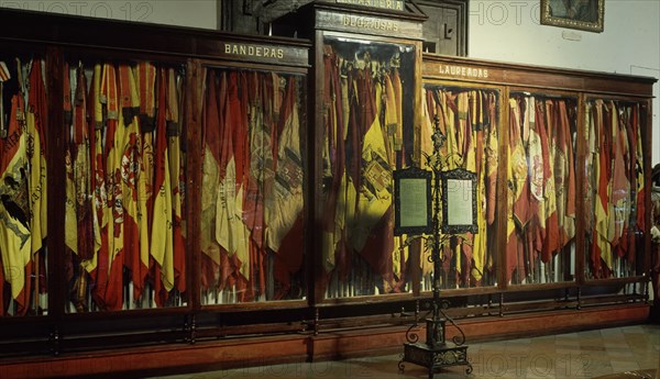BANDERAS DE INFANTERIA
MADRID, MUSEO DEL EJERCITO
MADRID