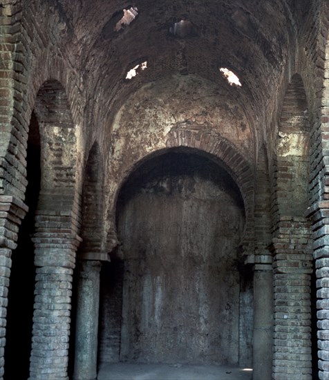 INTERIOR
RONDA, BAÑOS ARABES
MALAGA
This image is not downloadable. Contact us for the high res.
