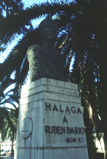 MONUMENTO A RUBEN DARIO
MALAGA, EXTERIOR
MALAGA

This image is not downloadable. Contact us for the high res.