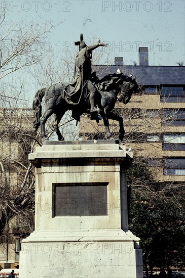 ESTATUA DE JAIME I EL CONQUISTADOR
VALENCIA, EXTERIOR
VALENCIA

This image is not downloadable. Contact us for the high res.