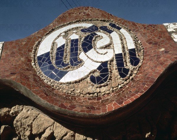 GAUDI ANTONI 1852-1926
CERAMICAS
BARCELONA, PARQUE GÜELL
BARCELONA