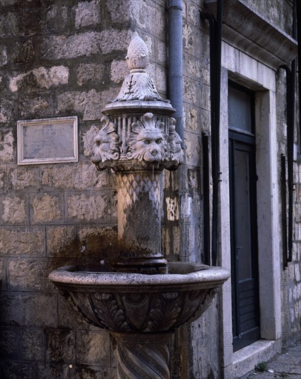 CIUDAD MEDIEVAL LLAMADOR DEL PALACIO
DUBROVNIK, EXTERIOR
CROACIA