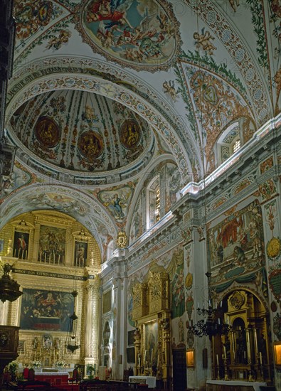 FIGUEROA LEONARDO 1650-1730
INTERIOR DE LA IGLESIA 1675. CONSAGRADA EN 1698. ARQUITECTURA BARROCA ANDALUZA
SEVILLA, HOSPITAL DE VENERABLES
SEVILLA