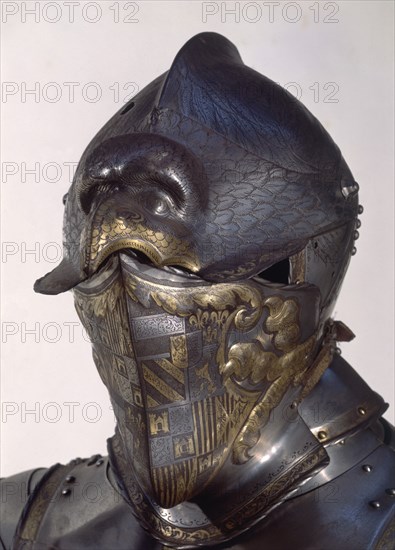 CASCO DE LA ARMADURA CON LAS ARMAS IMPERIALES DE CARLOS V
MADRID, ARMERIA REAL
MADRID