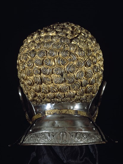 CASCO DE CARLOS V IMITANDO SU CABEZA-V POSTERIOR-
MADRID, ARMERIA REAL
MADRID