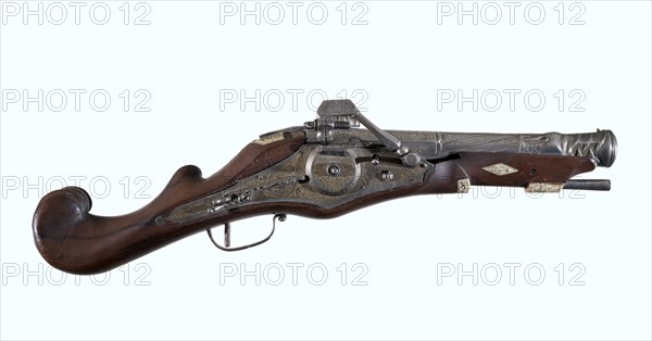 PISTOLA DE CARLOS V
MADRID, ARMERIA REAL
MADRID