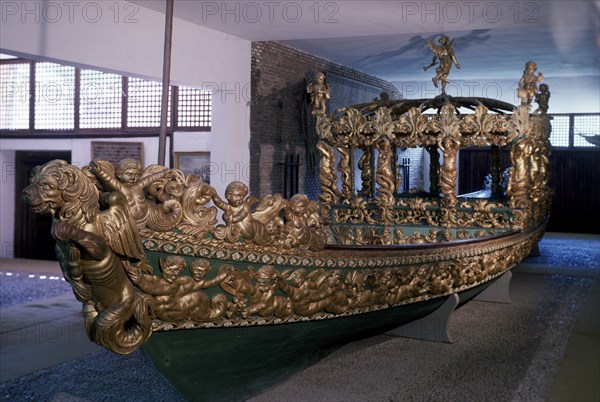 GONDOLA VENECIANA DE FELIPE V
ARANJUEZ, MUSEO FALUAS
MADRID