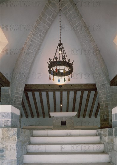 INTERIOR (ESCALERA AL ALTER)
RONCESVALLES, CAPILLA SANCTI SPIRITUS
NAVARRA
This image is not downloadable. Contact us for the high res.