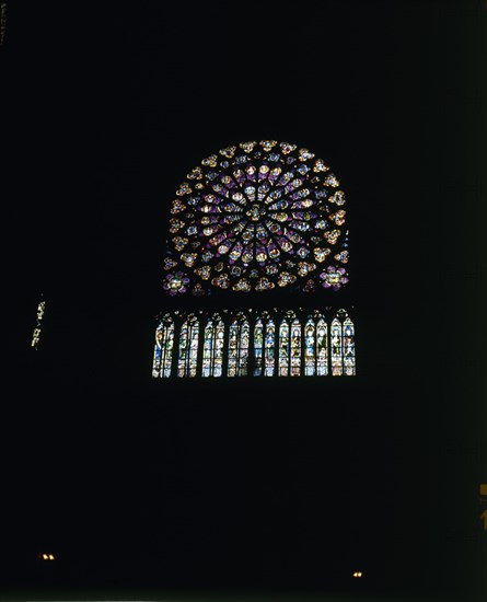 VIDRIERA DEL CRUCERO
PARIS, NOTRE DAME
FRANCIA